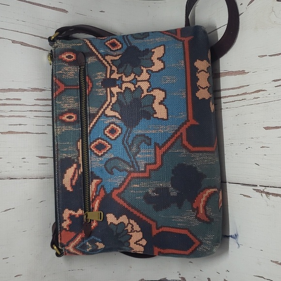 Fossil ptint blue canvas and leather crossbody bag - Picture 2 of 8